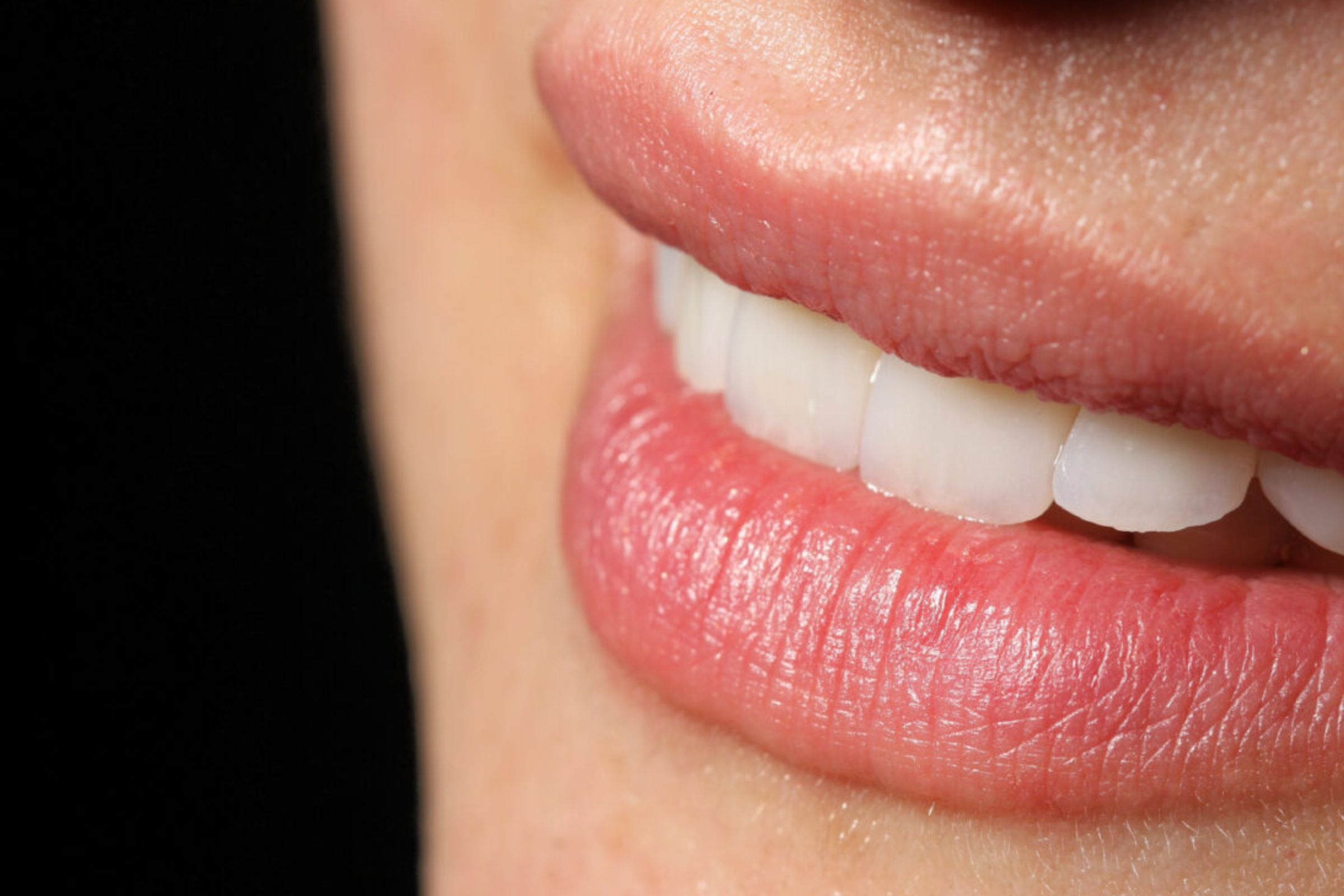 Cum îți pot afecta problemele dentare trăsăturile faciale